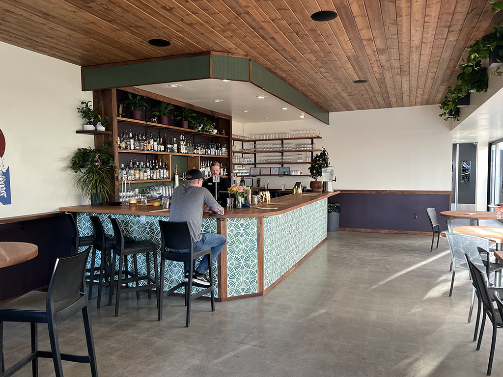 The Pearl - interior and bar